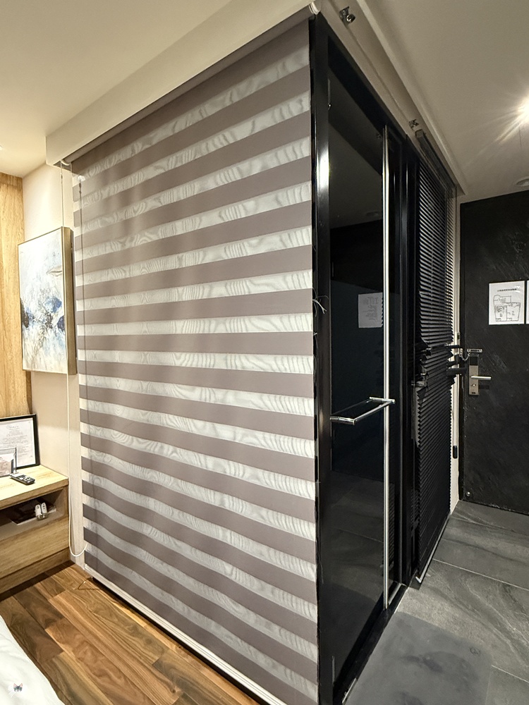 《九份住宿》山城逸境|視野無遮蔽的山海景觀民宿,老街下樓即達 - 第9張圖