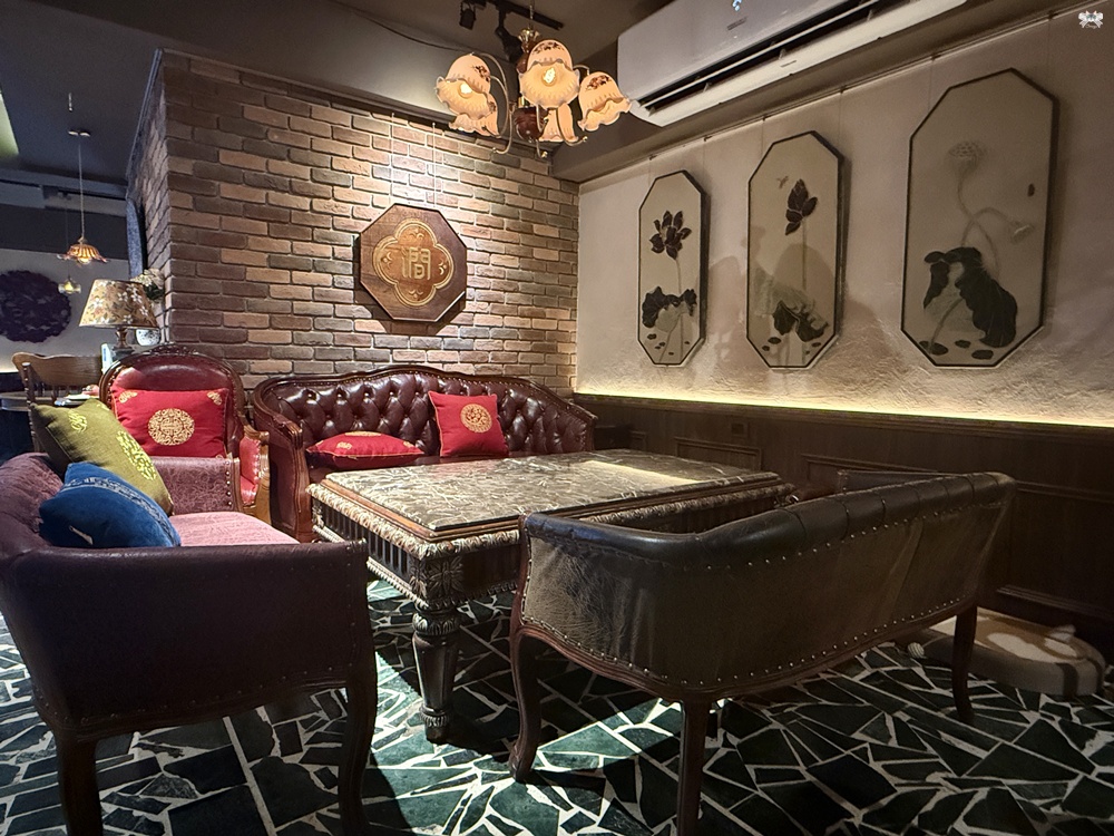 《台北貓咪酒吧》澗面小酒館|來公館站喝酒拜月老,老上海復古情懷 - 第7張圖