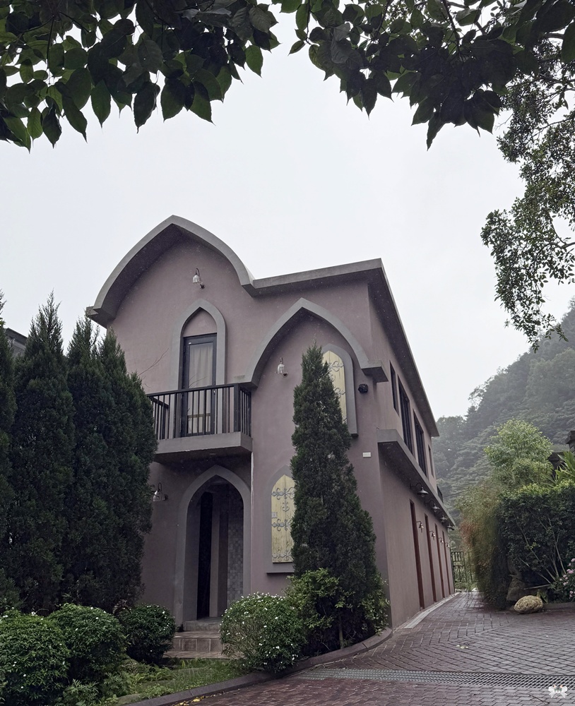 《苗栗住宿》格拉斯行館|奢華哥德式莊園城堡，近南庄老街(上)