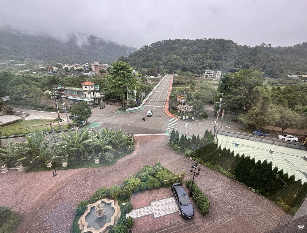 《苗栗住宿》格拉斯行館|奢華哥德式莊園城堡，近南庄老街(上)