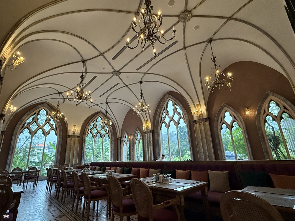 《苗栗住宿》格拉斯行館|哥德式莊園城堡，法式餐廳一泊二食(下)