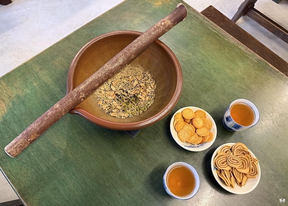《新竹北埔茶館》水井茶堂| 北埔老街，在古蹟老宅擂茶DIY
