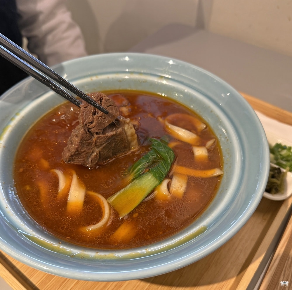 《台北美食》荷悅餐廳|國立歷史博物館，看綻放花繪展悠閒下午茶