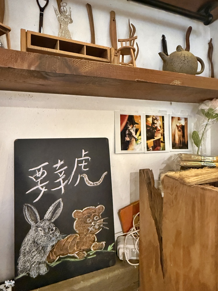 《三峽貓咪咖啡》插角25號|森林紅磚屋秘境咖啡,近大板根 - 第7張圖 《三峽貓咪咖啡》插角25號|森林紅磚屋秘境咖啡,近大板根