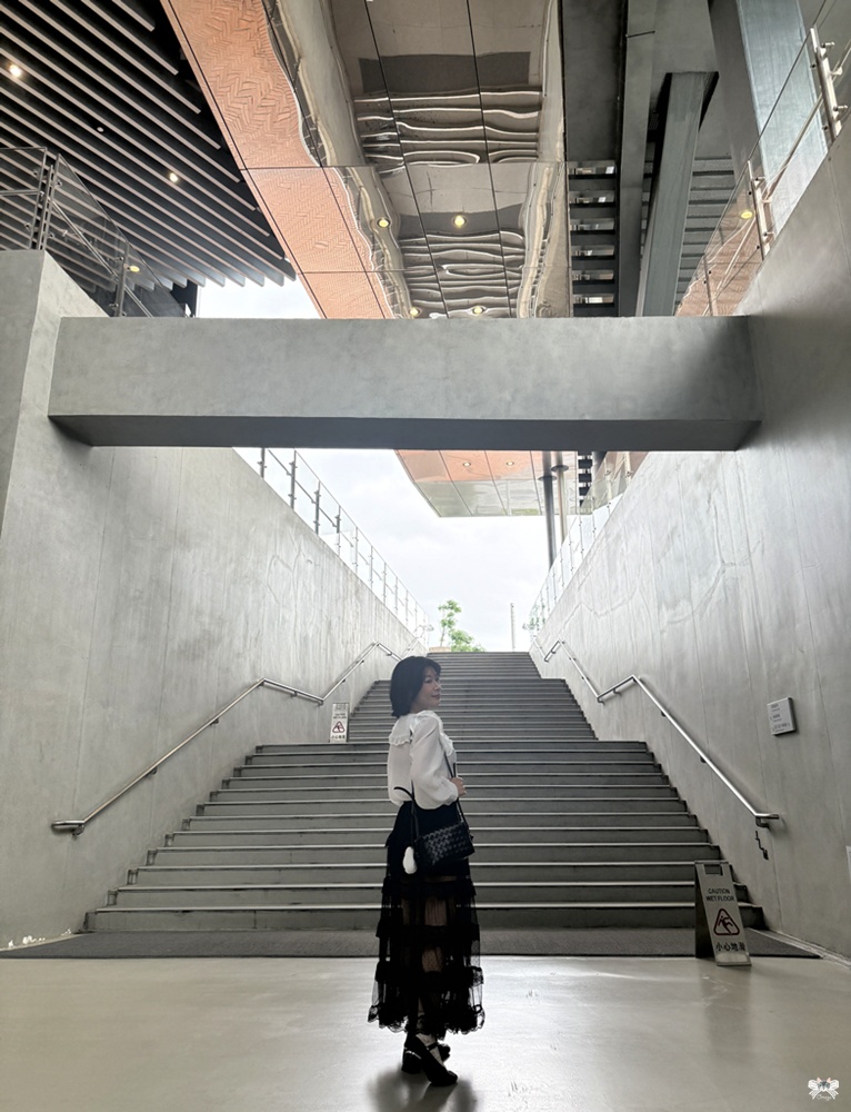 《展覽》托馬斯．薩拉切諾：共織宇宙|新北市美術館，建築展覽都值得再訪